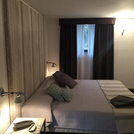 Hotel Relais D'assio Labro